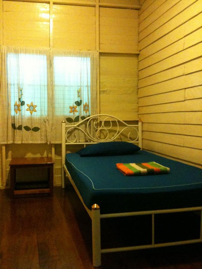 Bangkok House Hostel Phra Nakon Exterior photo